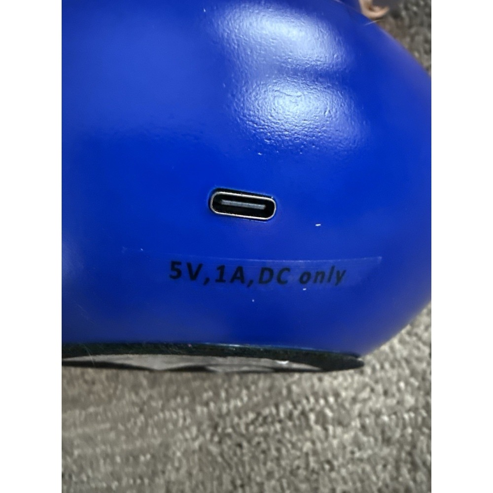Room Essentials Battery Operated USB Charge Blue Light - Picture 3 of 5